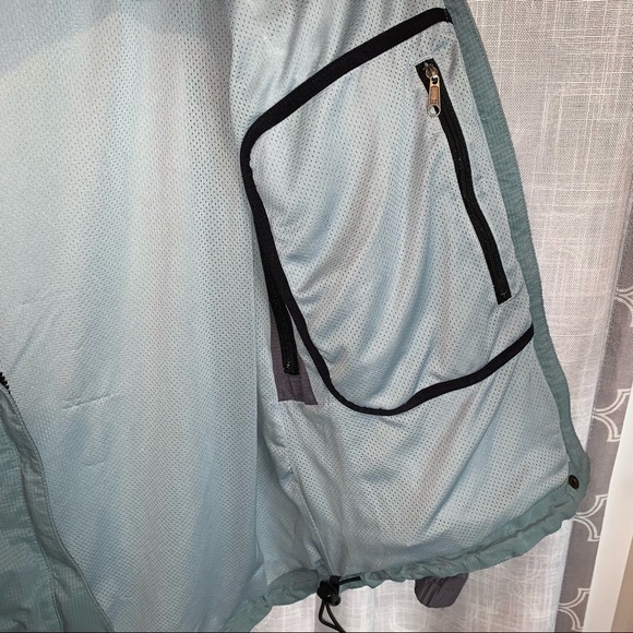 Moonstone Rain/ wind resistant Hooded, vented Women's Jacket SMALL - Picture 8 of 11